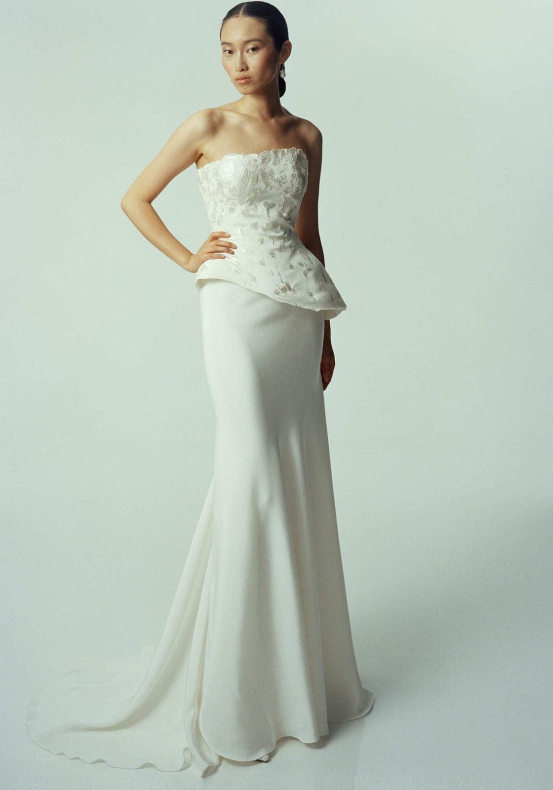 Peplum moderno para noiva